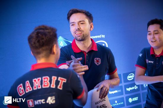 DOTA2与怪物猎人联动成功 日均在线人数突破59万